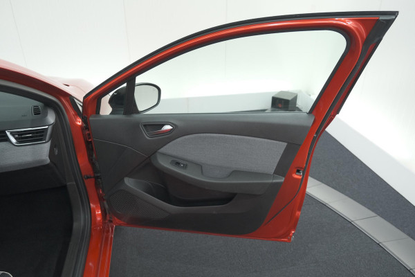 Renault Clio 1.0 TCe 90 GPF techno | 360 Camera | Adaptieve Cruise Control | 9.3 Inch Groot Scherm