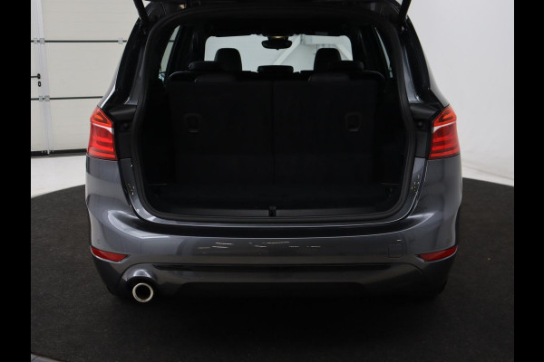 BMW 2 Serie Gran Tourer 218i 7 Persoons Executive | Sport Line | 1e eigenaar | Stoelverwarming | Head-Up | Trekhaak | Sportstoelen | Half leder | Navigatie | Climate control | Parkeerhulp | Cruise control