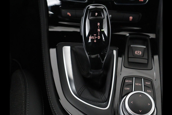 BMW 2 Serie Gran Tourer 218i 7 Persoons Executive | Sport Line | 1e eigenaar | Stoelverwarming | Head-Up | Trekhaak | Sportstoelen | Half leder | Navigatie | Climate control | Parkeerhulp | Cruise control