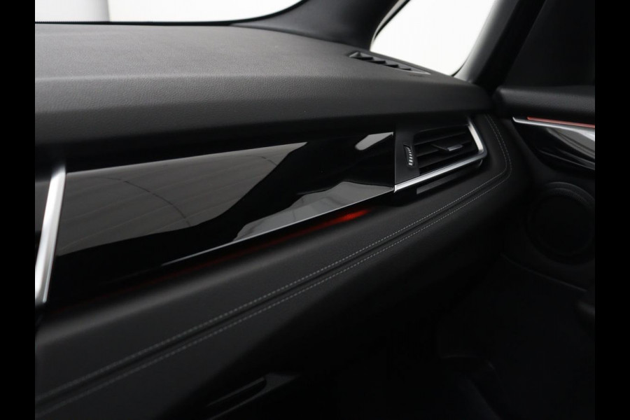 BMW 2 Serie Gran Tourer 218i 7 Persoons Executive | Sport Line | 1e eigenaar | Stoelverwarming | Head-Up | Trekhaak | Sportstoelen | Half leder | Navigatie | Climate control | Parkeerhulp | Cruise control