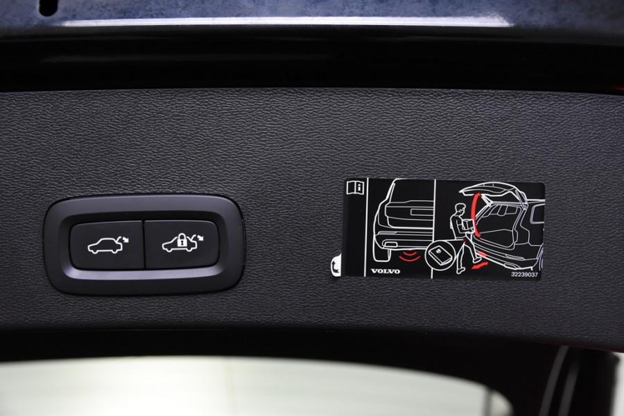 Volvo XC40 1.5 T4 Recharge Inscription *1ste Eigenaar*Leer*Navigatie*Standkachel*