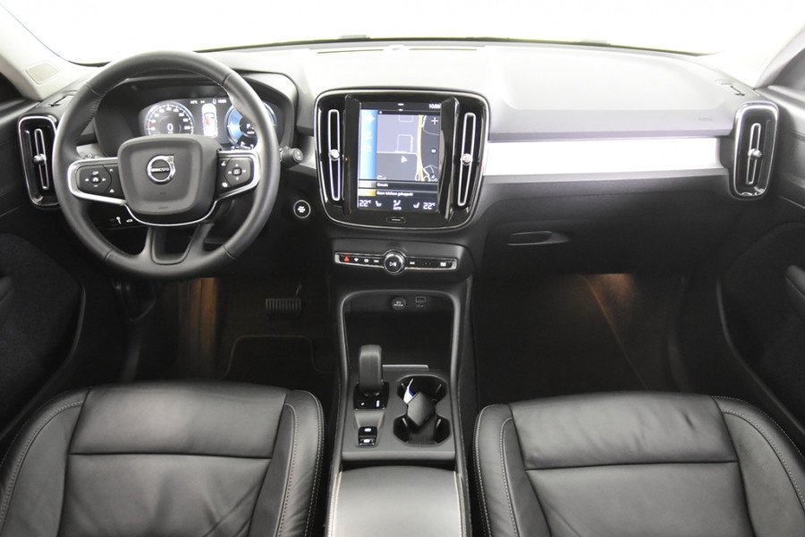 Volvo XC40 1.5 T4 Recharge Inscription *1ste Eigenaar*Leer*Navigatie*Standkachel*