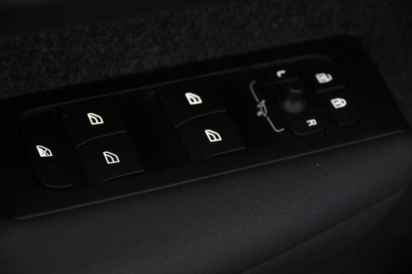 Volvo XC40 1.5 T4 Recharge Inscription *1ste Eigenaar*Leer*Navigatie*Standkachel*