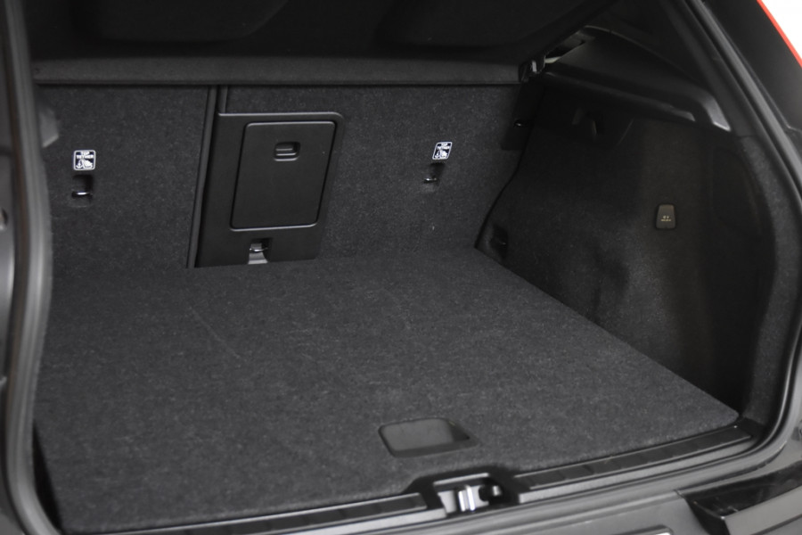 Volvo XC40 1.5 T4 Recharge Inscription *1ste Eigenaar*Leer*Navigatie*Standkachel*