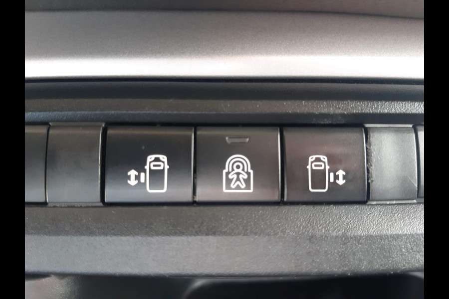 Opel Vivaro-e / Citroen E-SpaceTourer XL L3 75kWh SNELLADER Rolstoelauto / Rolstoelbus 7-Persoons met Bodemverlaging