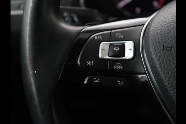 Volkswagen Tiguan 1.4 TSI R Line | Panoramadak | Stoelverwarming | Trekhaak | Adaptive cruise | Virtual Cockpit | Dynaudio | Massage | Camera | Navigatie | LED Plus | Keyless | 20'' | Park Assist