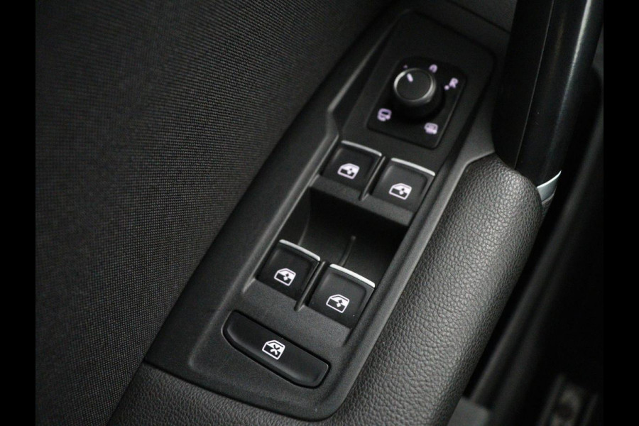 Volkswagen Tiguan 1.4 TSI R Line | Panoramadak | Stoelverwarming | Trekhaak | Adaptive cruise | Virtual Cockpit | Dynaudio | Massage | Camera | Navigatie | LED Plus | Keyless | 20'' | Park Assist