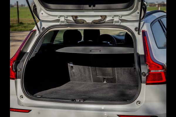 Volvo V60 2.0 B3 Momentum Advantage Automaat 1e Eigenaar