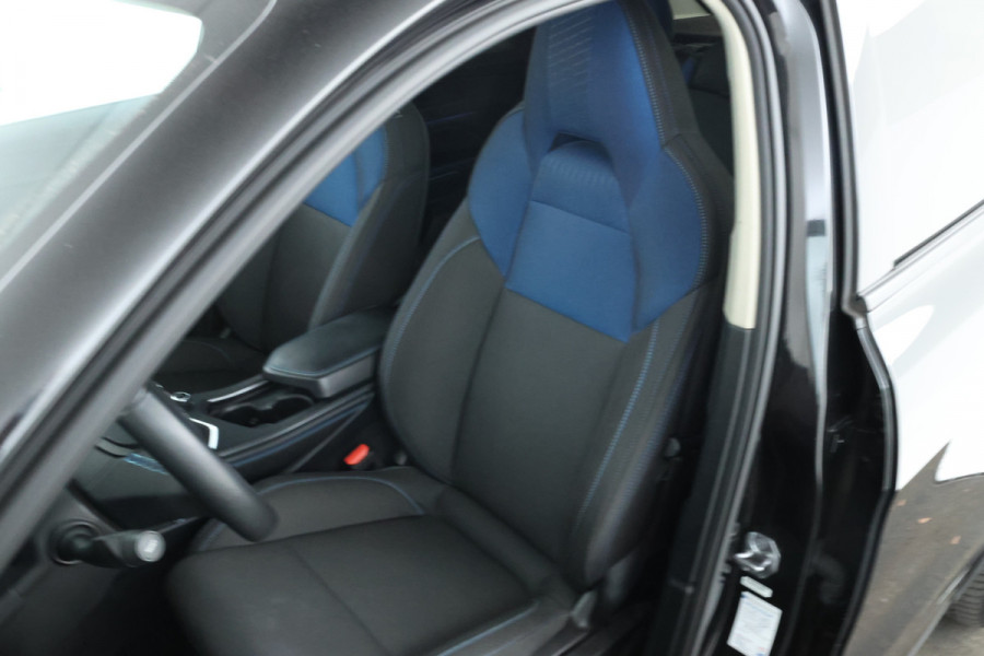 Lynk & Co 01 1.5 Full Black, Panorama Dak, Digital Dash