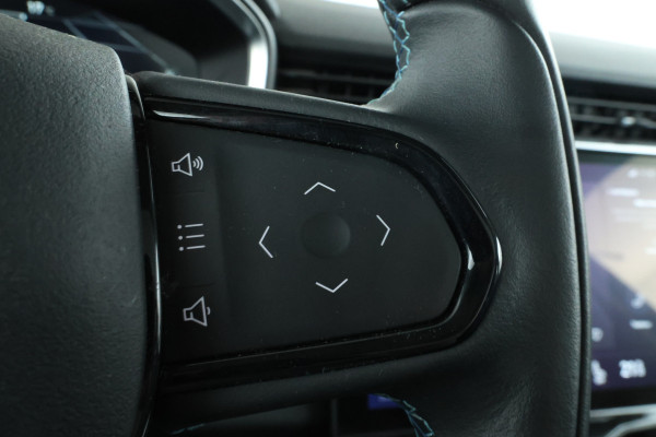 Lynk & Co 01 1.5 Full Black, Panorama Dak, Digital Dash