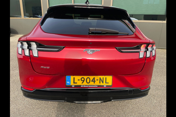 Ford Mustang Mach-E Extended AWD 98 kWh 1ste Eig Dealer onderhouden luxe uitvoering!