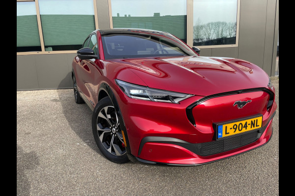 Ford Mustang Mach-E Extended AWD 98 kWh 1ste Eig Dealer onderhouden luxe uitvoering!