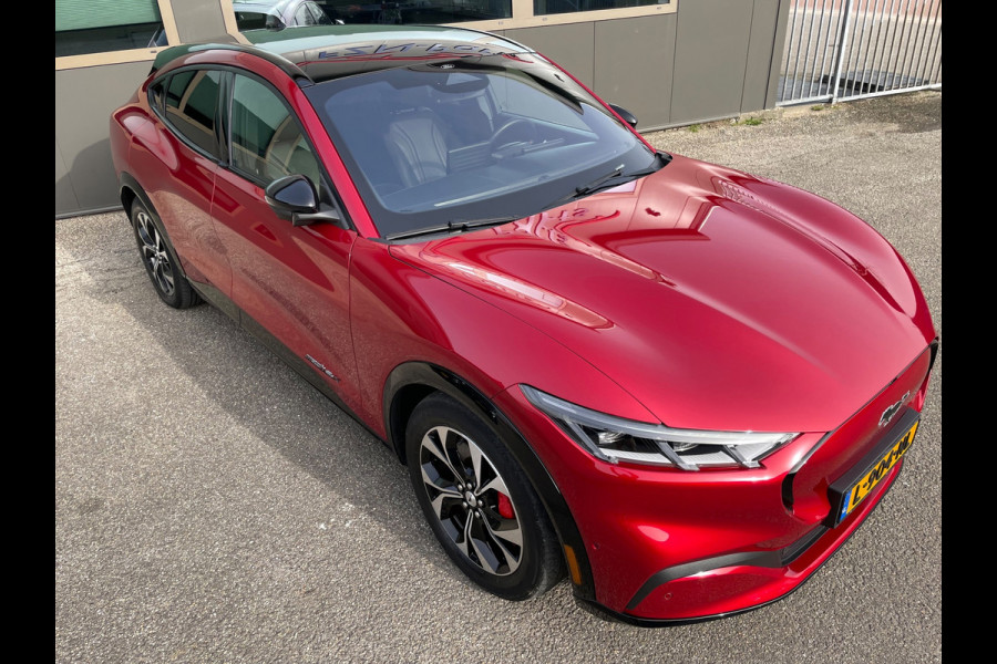 Ford Mustang Mach-E Extended AWD 98 kWh 1ste Eig Dealer onderhouden luxe uitvoering!
