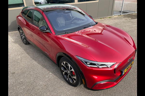 Ford Mustang Mach-E Extended AWD 98 kWh 1ste Eig Dealer onderhouden luxe uitvoering!