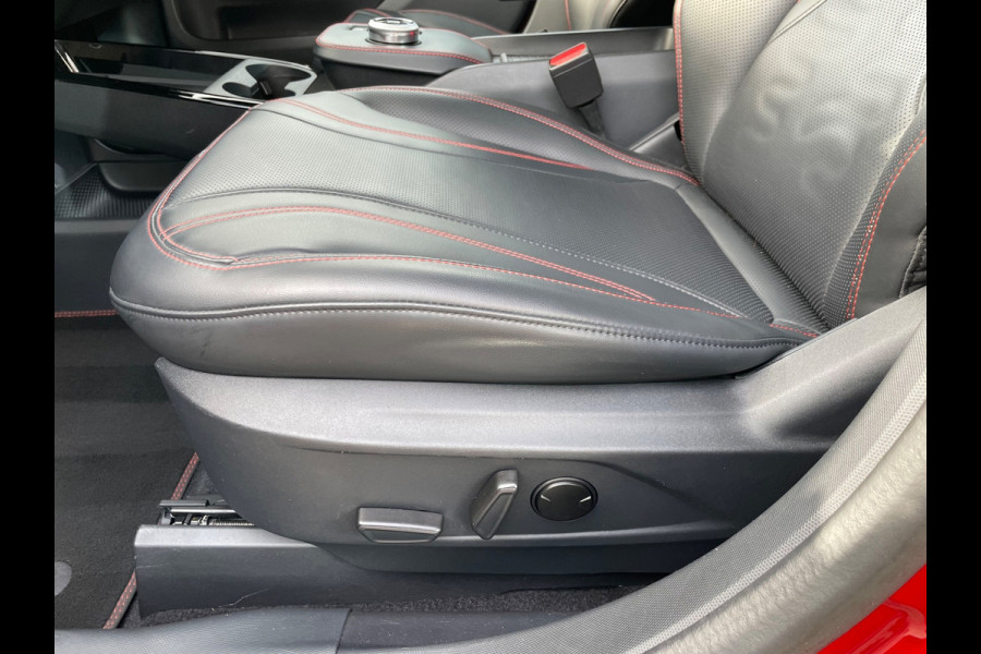 Ford Mustang Mach-E Extended AWD 98 kWh 1ste Eig Dealer onderhouden luxe uitvoering!