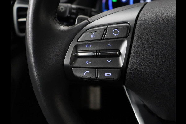 Hyundai IONIQ Premium EV 38 kWh | SOH 100% | Schuifdak | Stoelventilatie | Leder | Warmtepomp | Adaptive cruise | Camera | Achterbankverwarming | Carplay | Infinity Sound | Memory | Full LED | Keyless