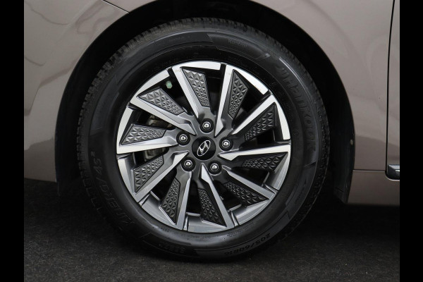 Hyundai IONIQ Premium EV 38 kWh | SOH 100% | Schuifdak | Stoelventilatie | Leder | Warmtepomp | Adaptive cruise | Camera | Achterbankverwarming | Carplay | Infinity Sound | Memory | Full LED | Keyless