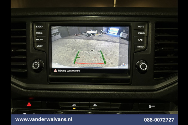 Volkswagen Crafter 2.0TDI 140pk L3H3 L2H2 Euro6 Airco | Camera | Apple Carplay | Android Auto Bijrijdersbank, 3000kg trekvermogen