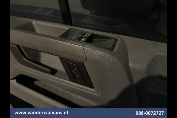 Volkswagen Crafter 2.0TDI 140pk L3H3 L2H2 Euro6 Airco | Camera | Apple Carplay | Android Auto Bijrijdersbank, 3000kg trekvermogen