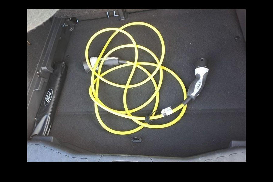 Ford Explorer Premium Extended Range RWD 77 kWh 286pk | Energiezuinig warmtepompsysteem | Driver Assistance Pack