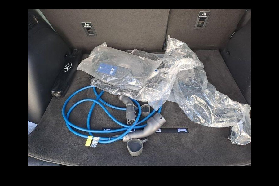 Ford Kuga 2.5 PHEV ST-Line X 243pk | Driver Assistance Pack | Winterpack | Panoramadak | Technology Pack | All Weather Banden | Reserve wiel