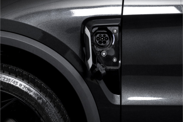 Lynk & Co 01 1.5 PHEV 261PK MY22 | Black Pakket | 360 Camera  | 7.4 kWh Boordlader | S/K-panodak | Adapt. Cruise | Memory | Elek. klep | LM 20" | 2244