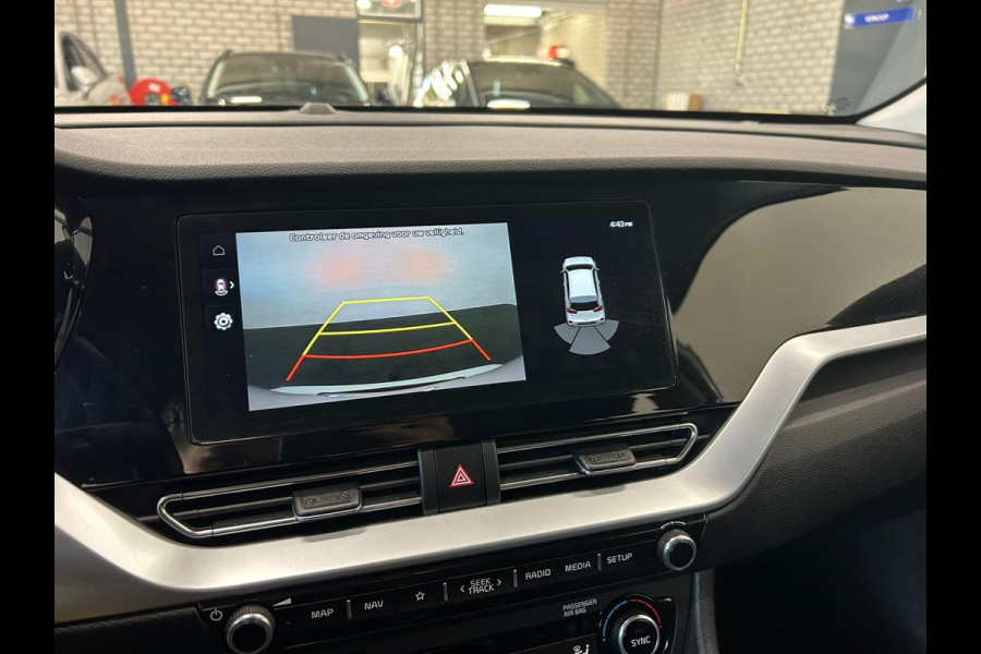 Kia Niro 1.6 GDi Hybrid ExecutiveLine Trekhaak Navigatie Apple Carplay/Android Auto Camera Parkeersensoren achter Adaptive Cruise Control Climate Control Half leder Lichtmetalen velgen
