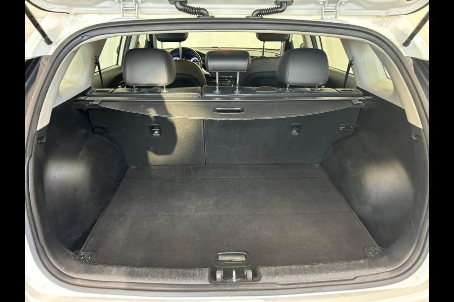 Kia Niro 1.6 GDi Hybrid ExecutiveLine Trekhaak Navigatie Apple Carplay/Android Auto Camera Parkeersensoren achter Adaptive Cruise Control Climate Control Half leder Lichtmetalen velgen