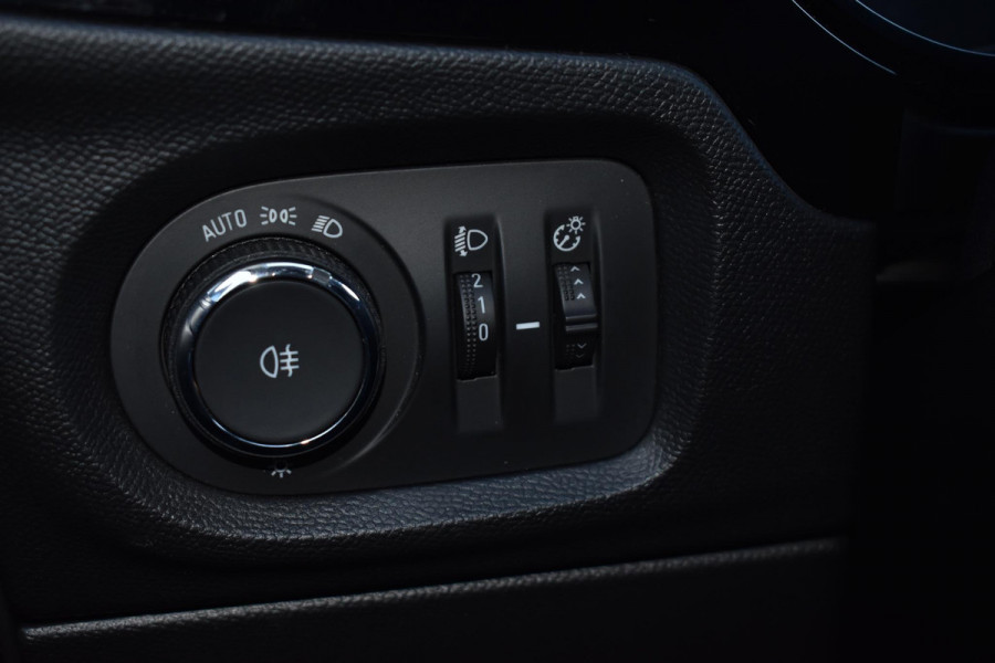 Opel Corsa 1.2 Edition | Carplay | Stoel- & Stuurver. | PDC | Incl. garantie