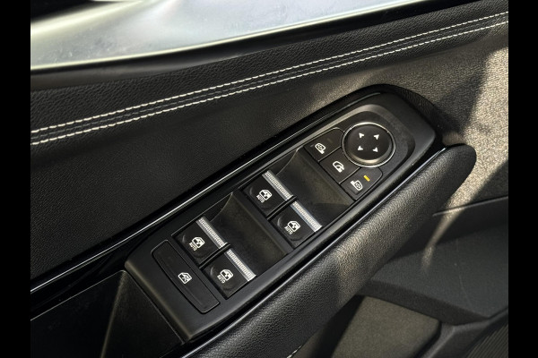 Renault Austral 1.2 E-Tech full hybrid 200 iconic STOEL STUURVERWARMING | 1/2 LEDER | 360 CAMERA