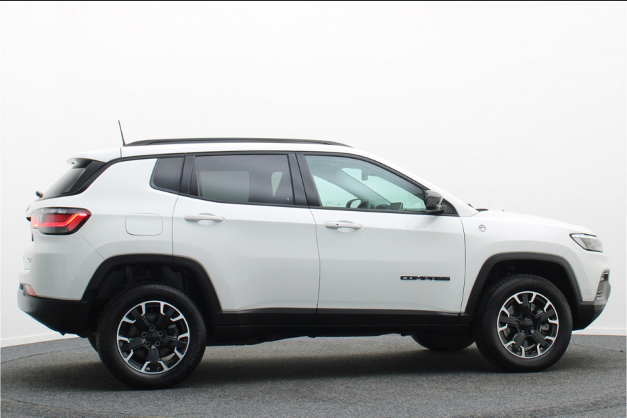 Jeep Compass 4xe 240 Plug-in Hybrid Electric Trailhawk