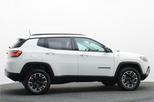 Jeep Compass 4xe 240 Plug-in Hybrid Electric Trailhawk