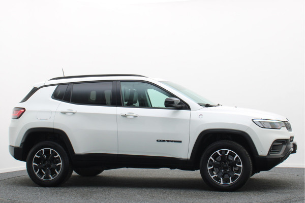 Jeep Compass 4xe 240 Plug-in Hybrid Electric Trailhawk