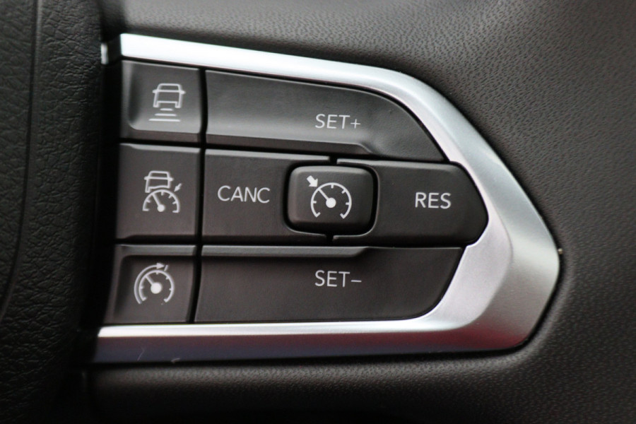 Jeep Compass 4xe 240 Plug-in Hybrid Electric Trailhawk