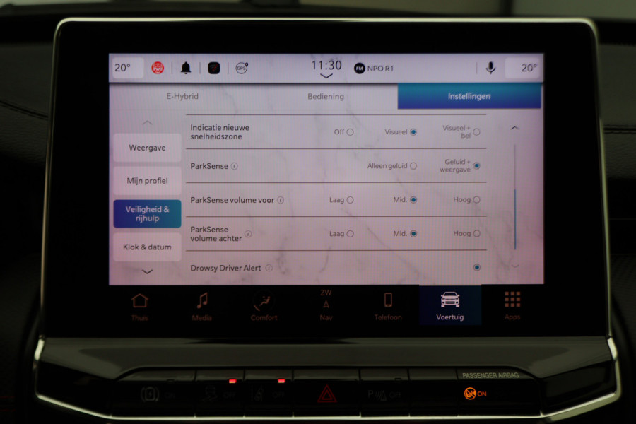 Jeep Compass 4xe 240 Plug-in Hybrid Electric Trailhawk