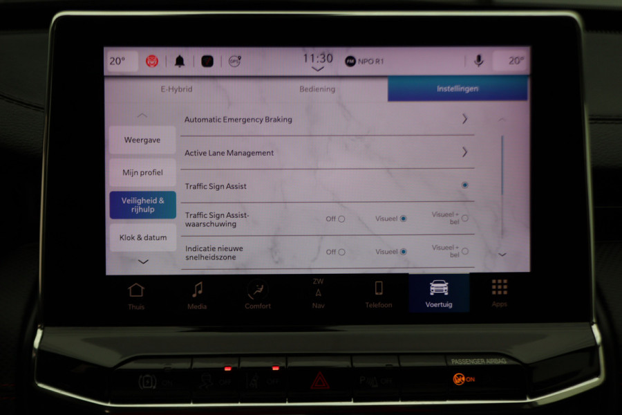 Jeep Compass 4xe 240 Plug-in Hybrid Electric Trailhawk