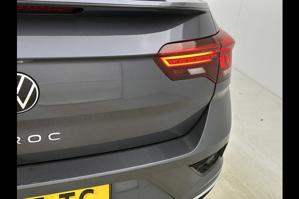 Volkswagen T-Roc Cabrio 1.5 TSI R-Line(Goed OndH, Navi, Trekhaak, StoelV, Parkeersensor V+A, Carplay, Etc)