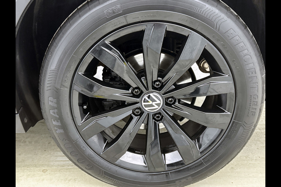 Volkswagen T-Roc Cabrio 1.5 TSI R-Line(Goed OndH, Navi, Trekhaak, StoelV, Parkeersensor V+A, Carplay, Etc)