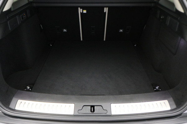 Land Rover Range Rover Velar 2.0 D180 AWD SE Automaat Leer, Panoramadak, Keyless, LED, Camera, Apple CarPlay, Trekhaak, 19''