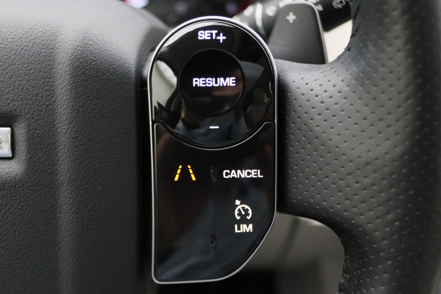 Land Rover Range Rover Velar 2.0 D180 AWD SE Automaat Leer, Panoramadak, Keyless, LED, Camera, Apple CarPlay, Trekhaak, 19''