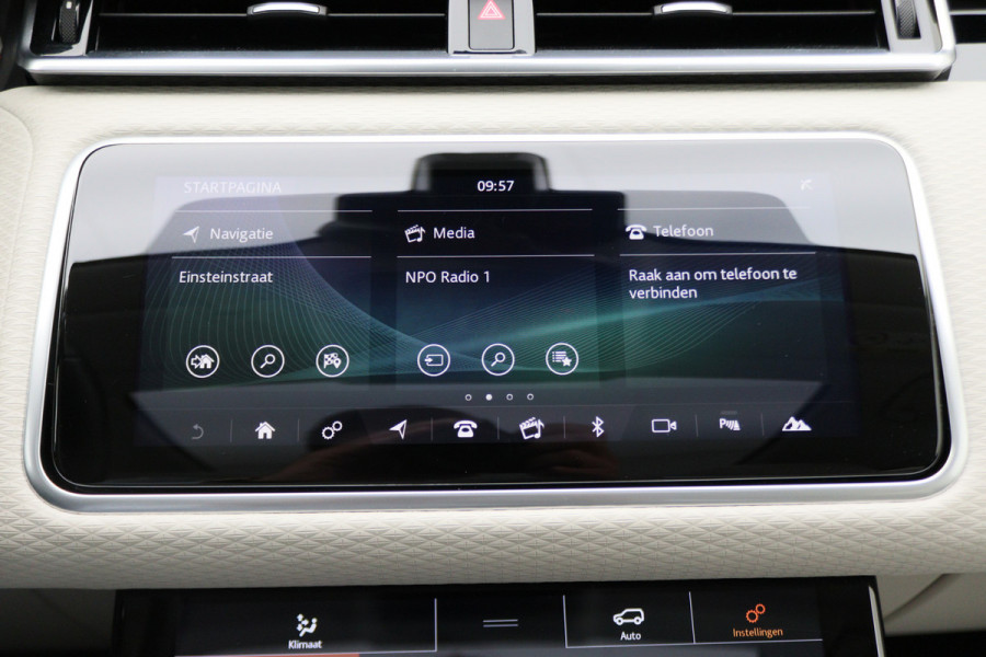 Land Rover Range Rover Velar 2.0 D180 AWD SE Automaat Leer, Panoramadak, Keyless, LED, Camera, Apple CarPlay, Trekhaak, 19''