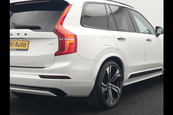 Volvo XC90 T8 Recharge AWD Ultimate Dark 7 Persoons LONG RANGE Plug In Hybrid 455pk Dealer O.H. PHEV | Trekhaak Af Fabriek | Panodak | Luchtvering | Adaptive Cruise | 360 Camera | Harman / Kardon | Lederen Sportstoelen Memory & Verwarmd | Google Assistent | Keyless | 22"L.M |