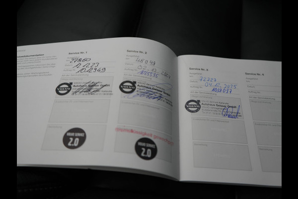 Volvo XC90 T8 Recharge AWD Ultimate Dark 7 Persoons LONG RANGE Plug In Hybrid 455pk Dealer O.H. PHEV | Trekhaak Af Fabriek | Panodak | Luchtvering | Adaptive Cruise | 360 Camera | Harman / Kardon | Lederen Sportstoelen Memory & Verwarmd | Google Assistent | Keyless | 22"L.M |