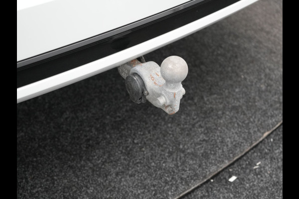 Volvo XC90 T8 Recharge AWD Ultimate Dark 7 Persoons LONG RANGE Plug In Hybrid 455pk Dealer O.H. PHEV | Trekhaak Af Fabriek | Panodak | Luchtvering | Adaptive Cruise | 360 Camera | Harman / Kardon | Lederen Sportstoelen Memory & Verwarmd | Google Assistent | Keyless | 22"L.M |