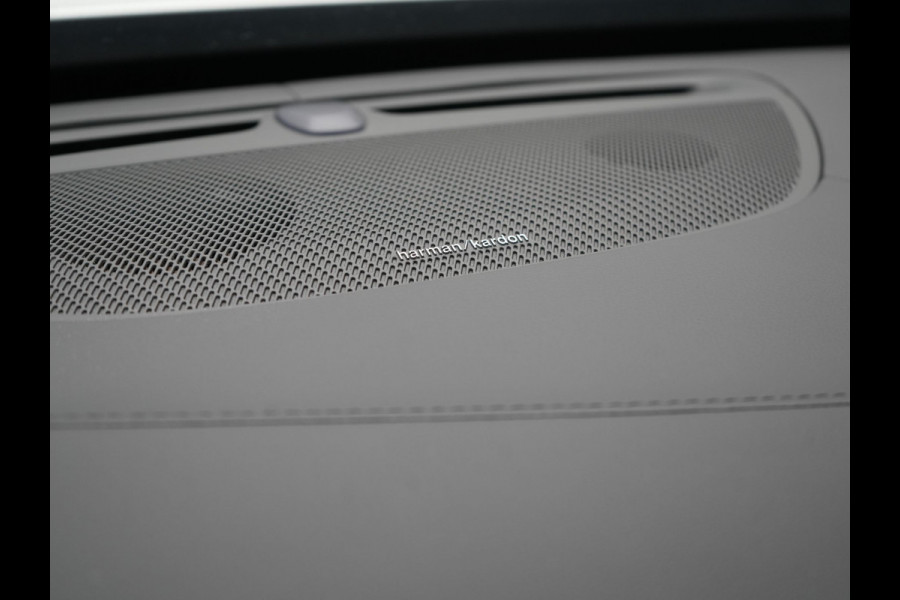 Volvo XC90 T8 Recharge AWD Ultimate Dark 7 Persoons LONG RANGE Plug In Hybrid 455pk Dealer O.H. PHEV | Trekhaak Af Fabriek | Panodak | Luchtvering | Adaptive Cruise | 360 Camera | Harman / Kardon | Lederen Sportstoelen Memory & Verwarmd | Google Assistent | Keyless | 22"L.M |