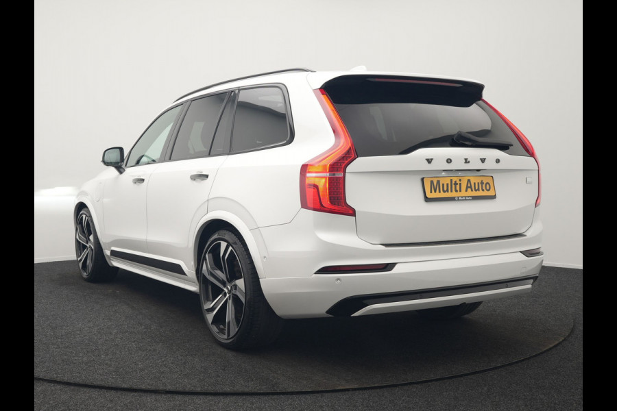 Volvo XC90 T8 Recharge AWD Ultimate Dark 7 Persoons LONG RANGE Plug In Hybrid 455pk Dealer O.H. PHEV | Trekhaak Af Fabriek | Panodak | Luchtvering | Adaptive Cruise | 360 Camera | Harman / Kardon | Lederen Sportstoelen Memory & Verwarmd | Google Assistent | Keyless | 22"L.M |
