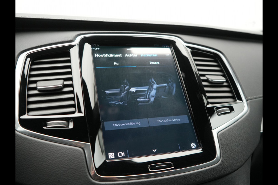 Volvo XC90 T8 Recharge AWD Ultimate Dark 7 Persoons LONG RANGE Plug In Hybrid 455pk Dealer O.H. PHEV | Trekhaak Af Fabriek | Panodak | Luchtvering | Adaptive Cruise | 360 Camera | Harman / Kardon | Lederen Sportstoelen Memory & Verwarmd | Google Assistent | Keyless | 22"L.M |