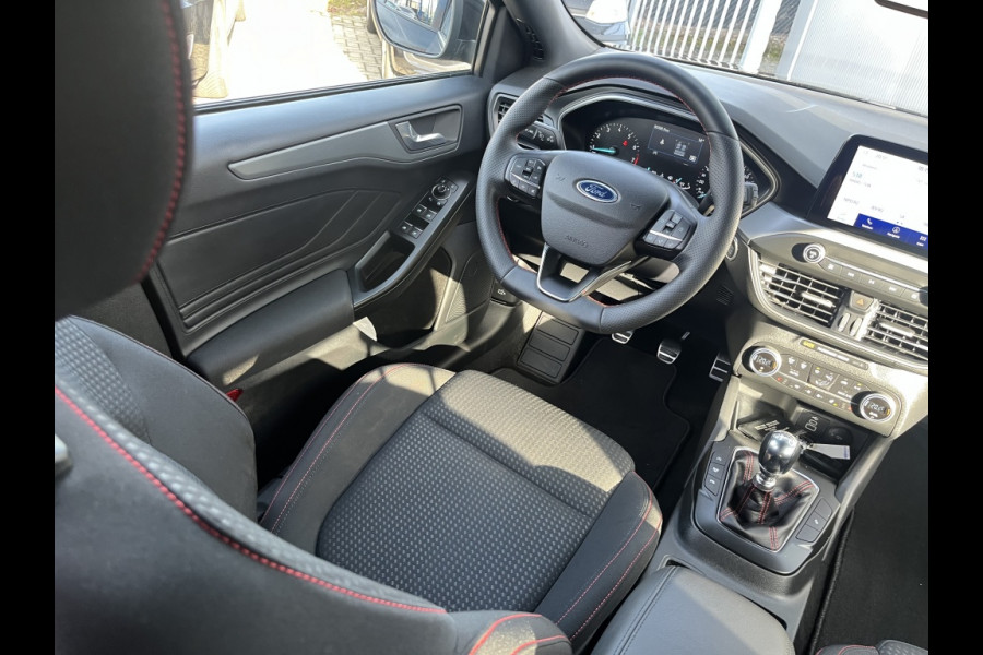 Ford FOCUS Wagon 1.0 EBH ST Line St.Style WinterPack,TH