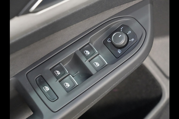 Volkswagen Golf 1.0 eTSI 110pk DSG Life Business Navi Stoel/Stuurverw. Android/Carplay Camera Digital Cockpit