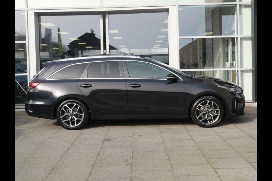 Kia Ceed SW 1.4 T-GDi GT-Line | Schuif-Kanteldak | Trekhaak | Stoelverwarming | LED | Clima | Navi | Camera